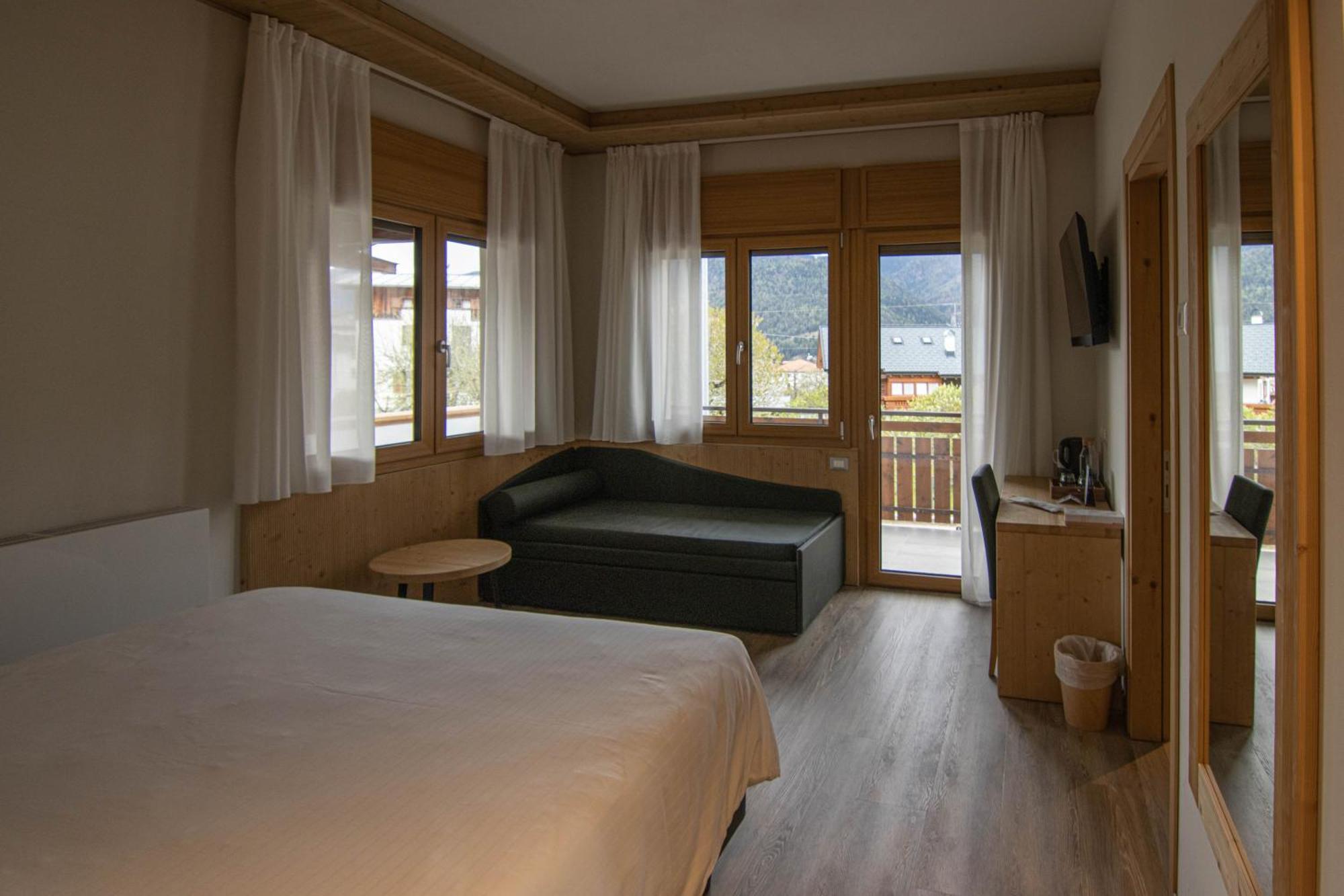 Chalet Cridola Dolomiti Experience Lorenzago Di Cadore Exterior foto